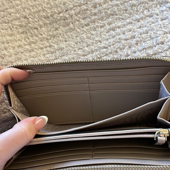 Kate spade wallet - Picture 4 of 5